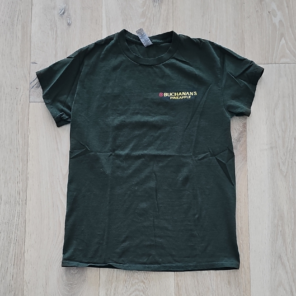 NWOT Buchanan's Pineapple Short Sleeve Tee
